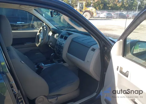 2010 Ford Escape Hybrid Limited из США, поврежденный, VIN 1FMCU4K31AKA36281